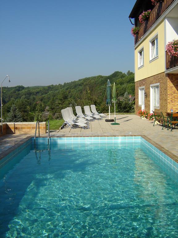 Pension Rudi - Weingut Kellner Hotel Pulkau Exterior photo
